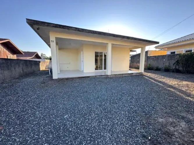 Vendo linda casa no campeche 3 dormitórios 