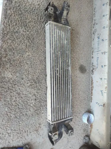 Radiador resfriador intercooler Mitsubishi l200 Triton 2018