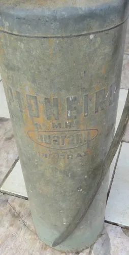 Antigo Pulverizador de líquido