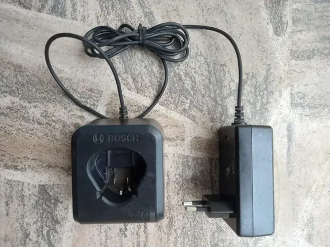 Carregador de Baterias 12v Bosch