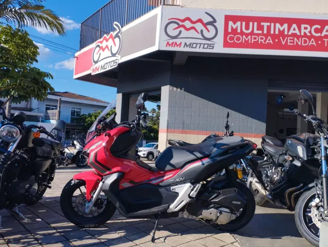 (Tx. 0,99% em até 21x no Cartão) Honda ADV150 ABS 2024