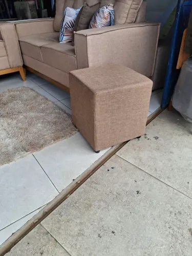 Puf quadrado em linho ou cores a escolher 