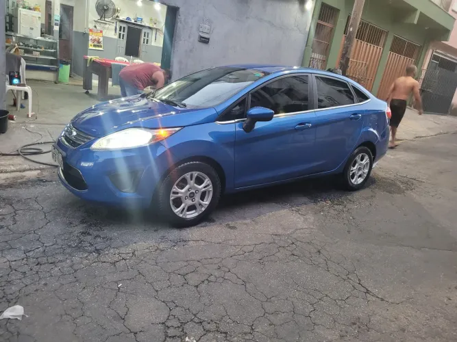 Ford Fiesta Sedan SE 1.6 16V Flex 4P 2011