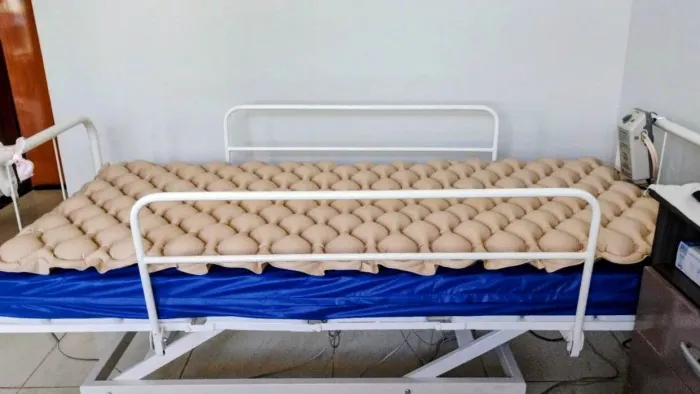 VENDO CAMA HOSPITALAR ELÉTRICA 