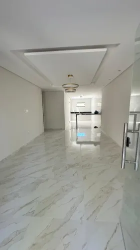 Maraponga, Em construção, Casa duplex com 03 quartos, 03 banheiros, 02 vagas