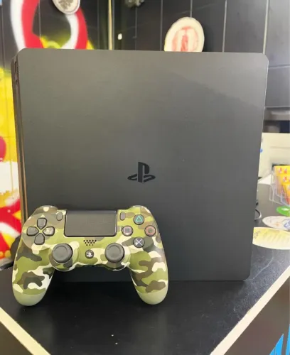 Ps4 slim em perfeito estado 