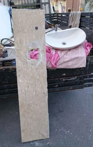 Pia Bancada banheiro travertino com cuba sobrepor e torneira  1,44 x 0,32