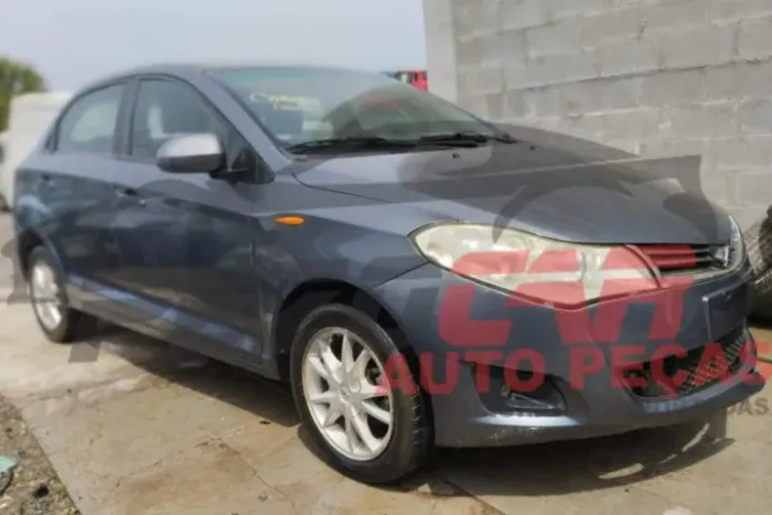 TEMOS PEÇAS PARA ESSA SUCATA!CHERY CELER SEDAN  1.5 ANO 2015