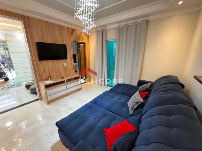 Casa em Avenida Alcebíades de Paula Neto - Jardim Oriental - Maringá/PR