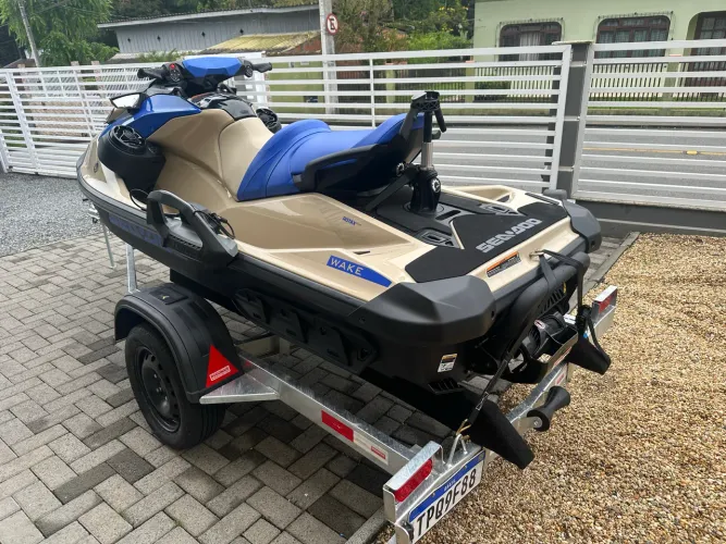 Jet ski SEA DOO WAKE 170 novo, sem uso com preço de usado