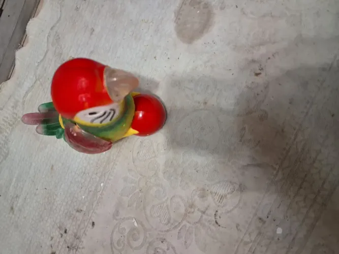 Enfeite de pássaro decorativo
