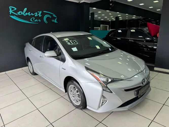TOYOTA PRIUS HYBRID 1.8 - 2018 (FAZ 19 km com 1 Litro )