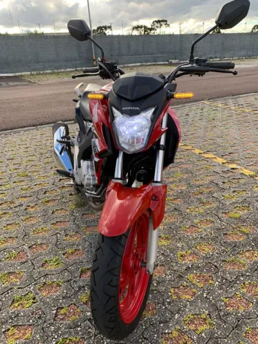 CB Twister 250  Aceito troca e parcelo