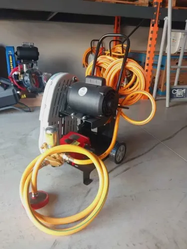 Lavadora profissional para Lavajato motor 1cv e 350Psi C/Mangueiras Eletroplas (Loja/Nova)
