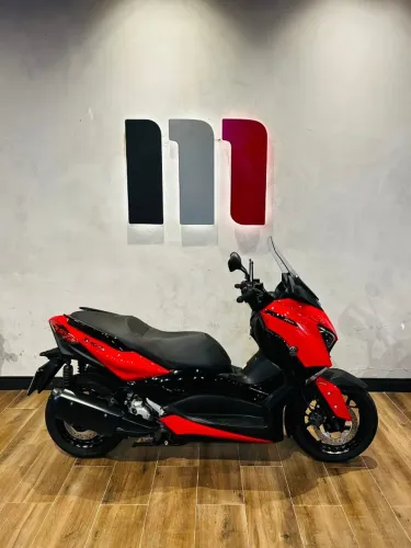 XMAX 250 ABS 2023