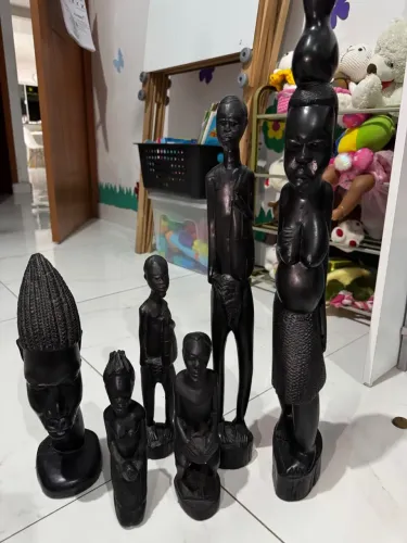 Esculturas Africanas de Madeira