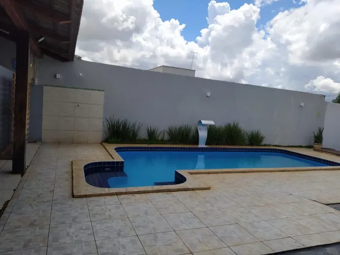 2 quartos 1 Suíte Condomínio Fechado