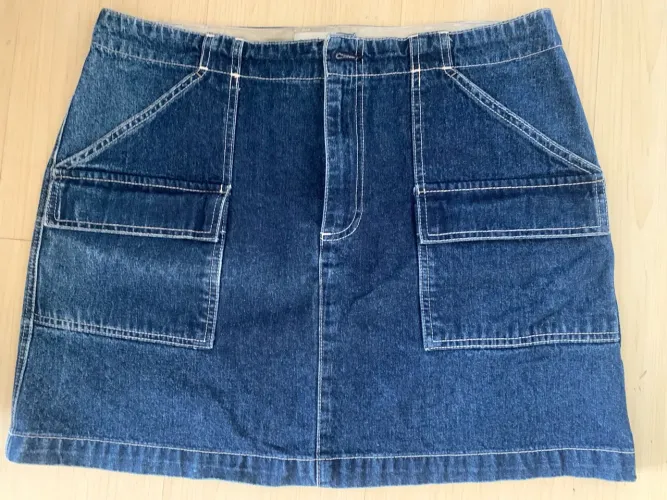 Saia Jeans GAP  PLUS SIZE  tamanho 16 (50/52)