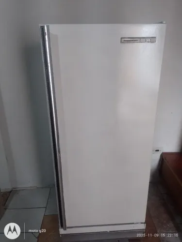 FREEZER RETIRAR NO BAIRRO GANCHINHO SÍTIO CERCADO *