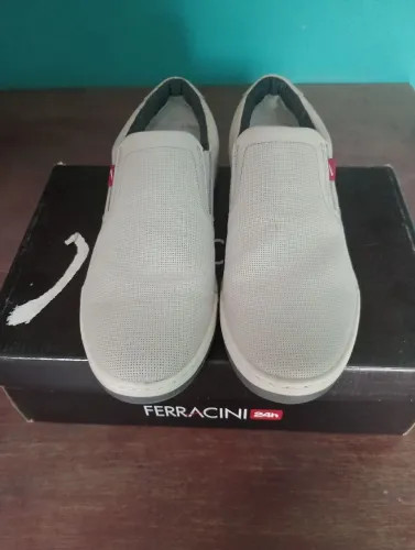 Tênis Ferracini Bege