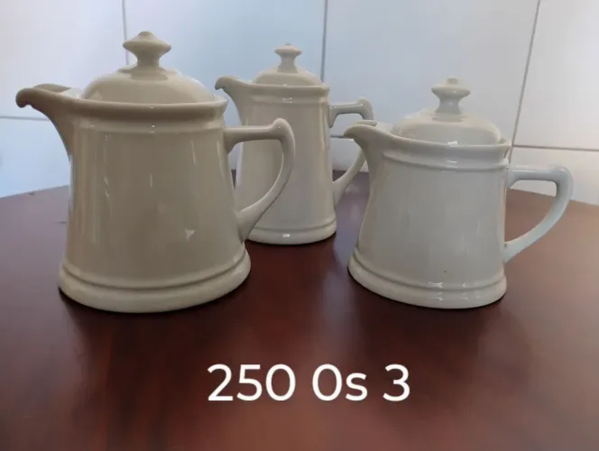 Jogo de bules porcelana 