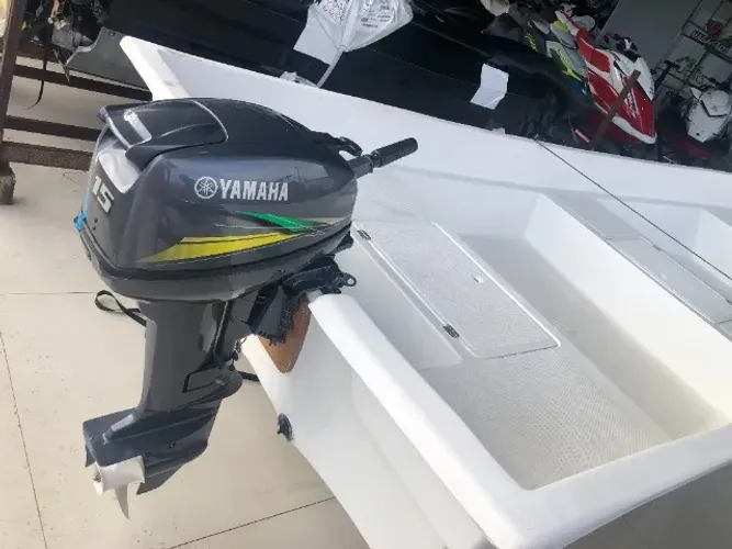 MOTORES DE POPA YAMAHA DE 4 a 450 HP