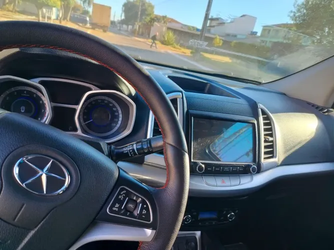 Compramos batidos e ágio JAC T5 2018