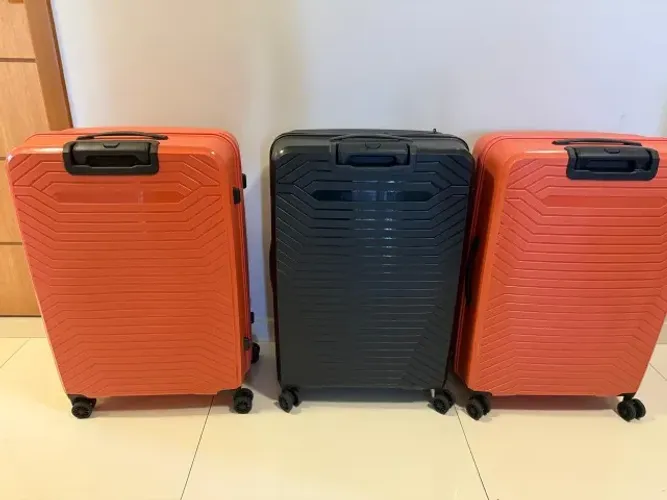 Mala de Viagem Tamanho GG - COR PRETA ou VERMELHO CORAL