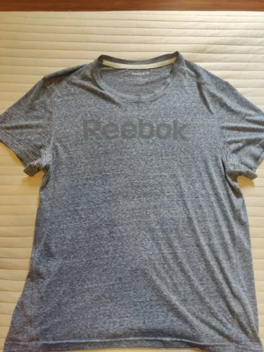 Camiseta Reebok Masculina Cinza Mescla