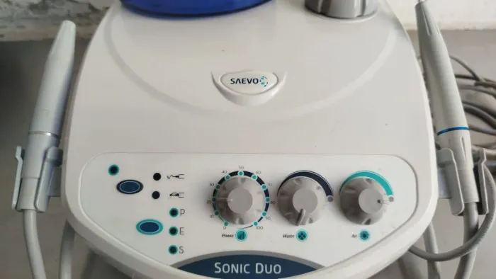 Ultrasom e jato de bicarbonato Sonic duo Saevo / Profilaxia o