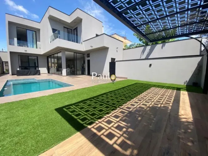 Sobrado à venda em Paulínia, residencial figueira branca, com 3 suítes, com 330 m²