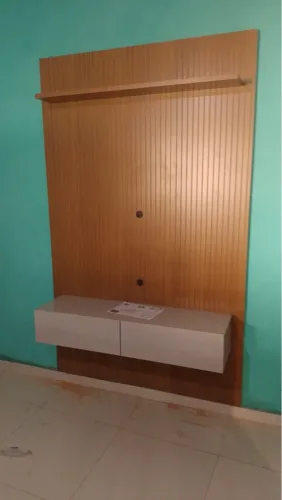 Painel para TV frisado  suspenso P/tv até 50 polegadas 