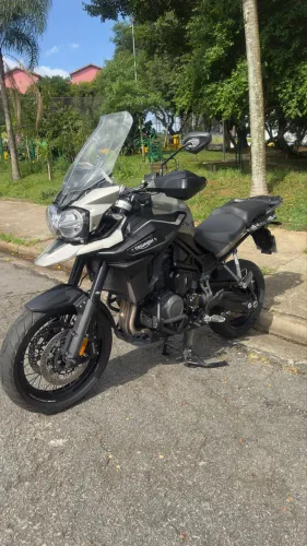 TRIUMPH TIGER 1200 Desert Edition 