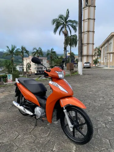 Biz 125 completa abaixo da fip 