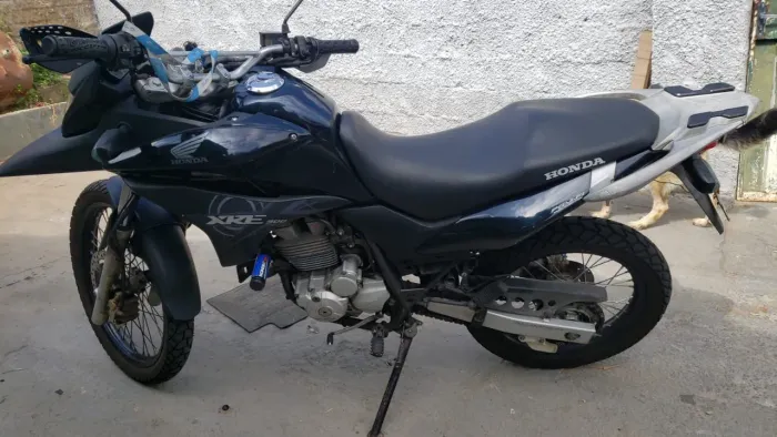 Xre300 2012 zero zero 20.000 km rodados raridade de garagem.