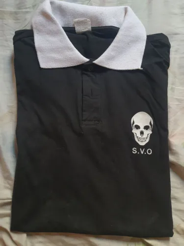 Camisa Polo Preta com Estampa de Caveira S.V.O