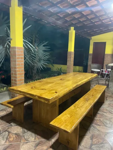 Mesa rústica