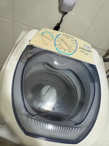 Máquina de Lavar Electrolux Turbo Economia 7kg - Funcionando Perfeitamente