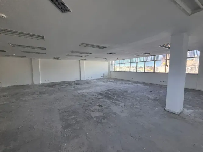 Sala para aluguel tem 201 metros quadrados em Brotas - Salvador - BA