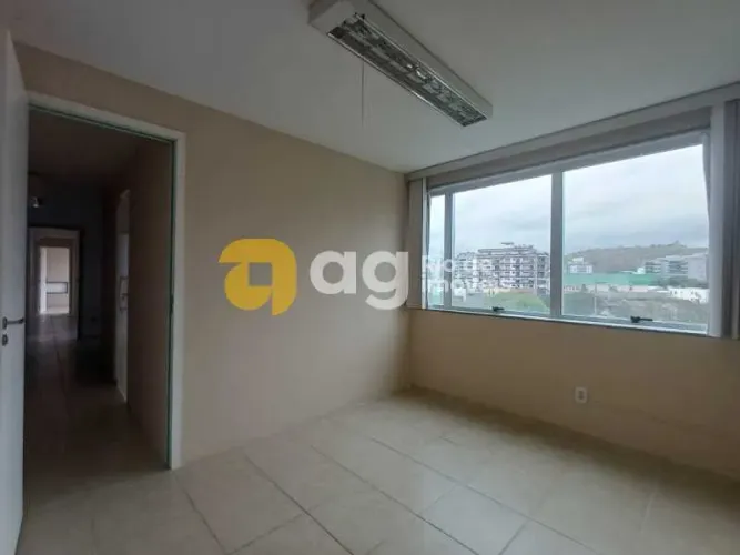 Sala : / Comercial / Vila Valqueire
