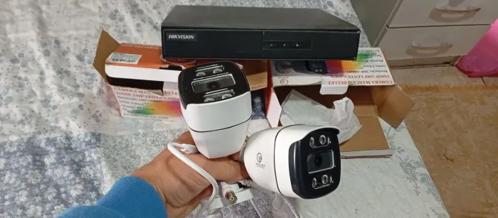 DVR gravador 8 canais com HD funcionando tudo só as 2 cameras não pegou
