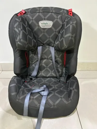 Cadeirinha infantil para carro