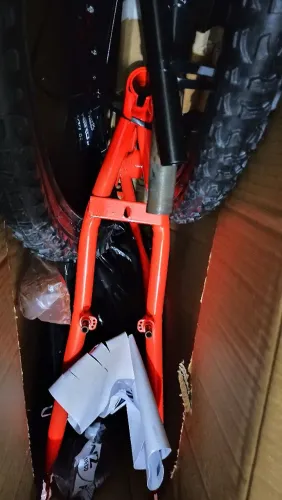 Vendo essa Bicicleta nova na caixa.