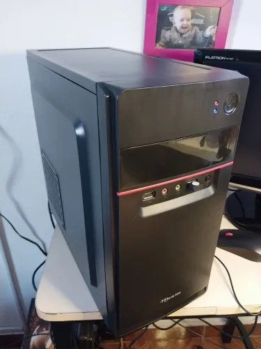 CPU core i3 550 - Windows 11 pro + Office 2021 - 8gb de ram ddr3 - wi-fi -HD 320gb