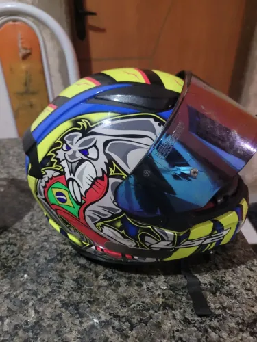 Vendo capacete, ls2 Alex Barros 