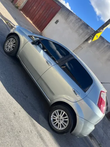 Fiat Punto Attractive 1.4 Fire Flex 8V 5P 2012