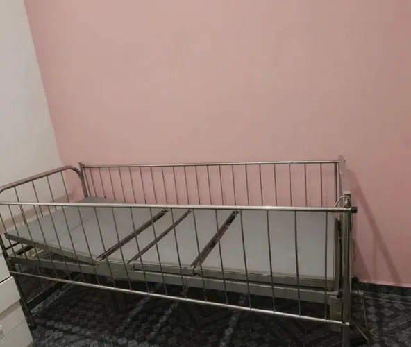 berço, cama de ferro 