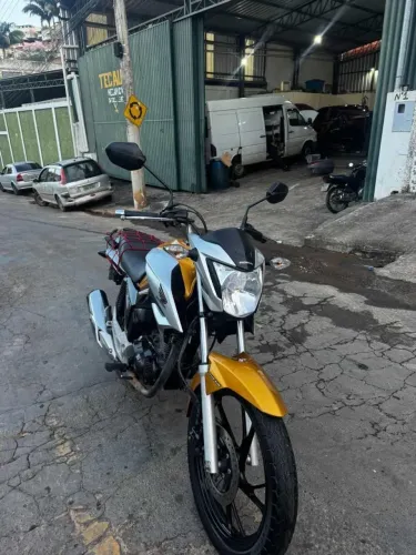 Vendo titan 160