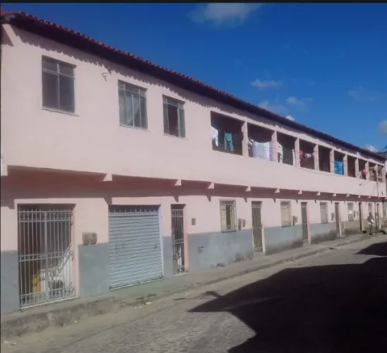 Casas para VENDA em ITAPETINGA - BAHIA