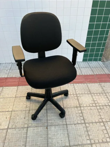 Cadeira giratória de escritório